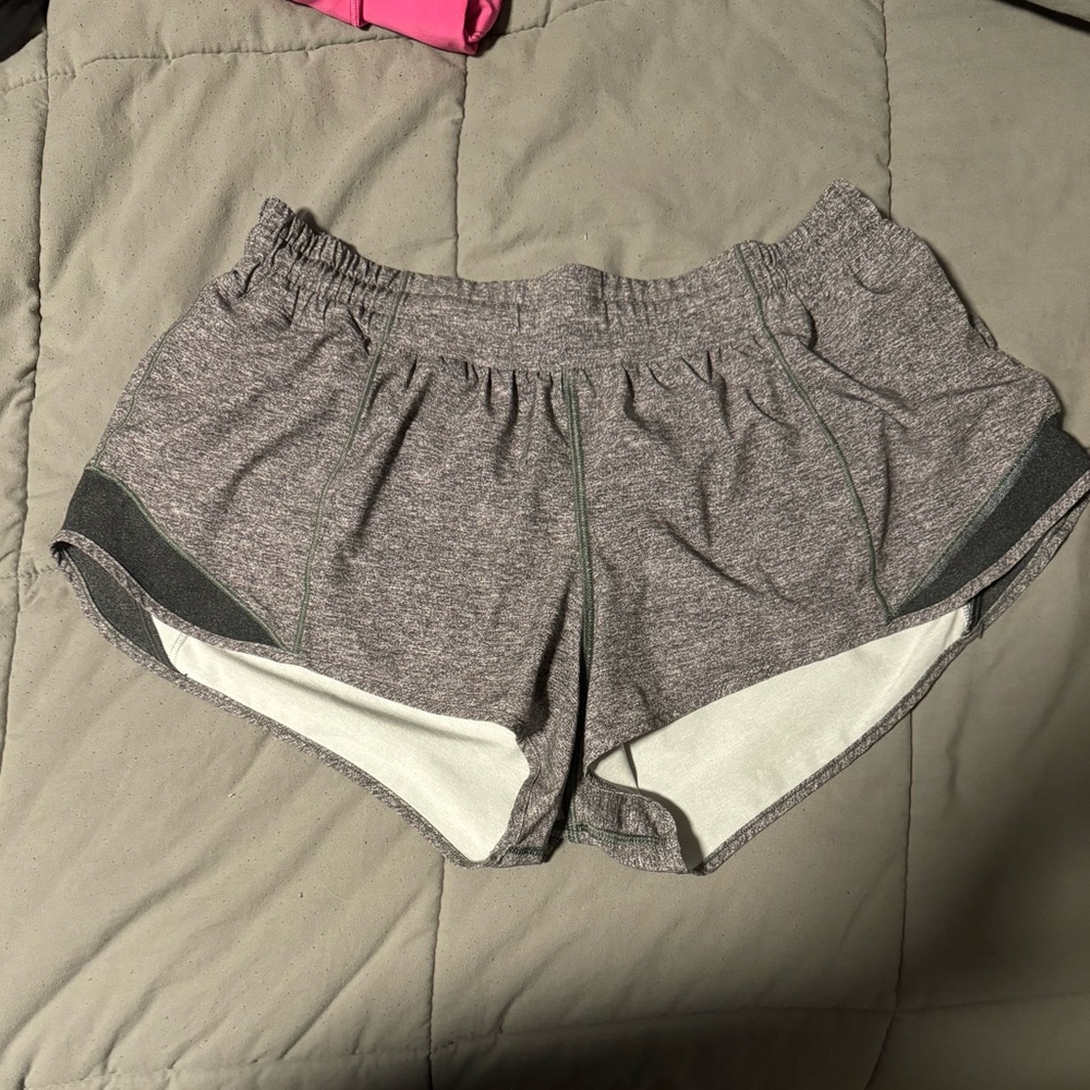 LULULEMON LR hotty hot shorts 2.5inseam in HEATHER GREY